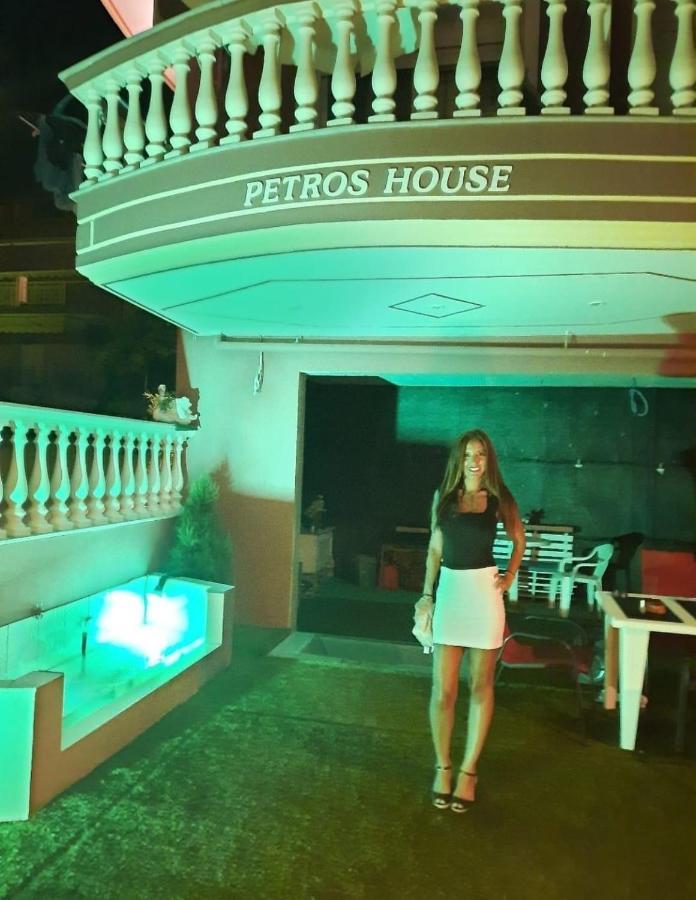 Petros House Aparthotel Sarti Bagian luar foto
